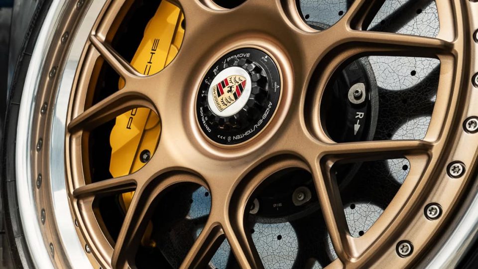 Porsche 992 Turbo S | Black | on ANRKY JDX-314 | Satin Mirror Polished Champagne
