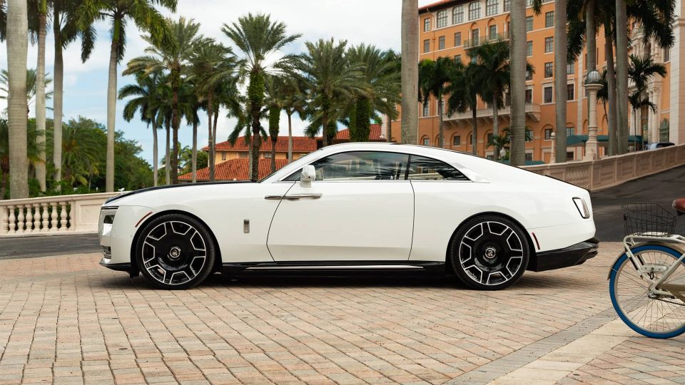 Rolls Royce Spectre – RF|Series RF-177