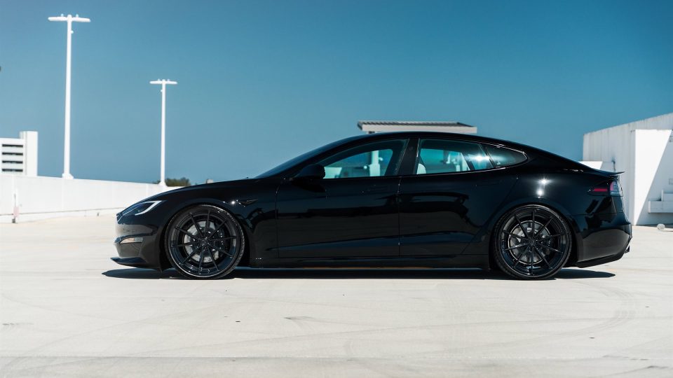 ANRKY AN28 | Tesla Model S Plaid 1