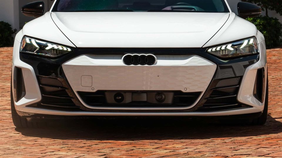 Audi RS e-tron GT | Arkona White | HRE S107SC | Gloss Black