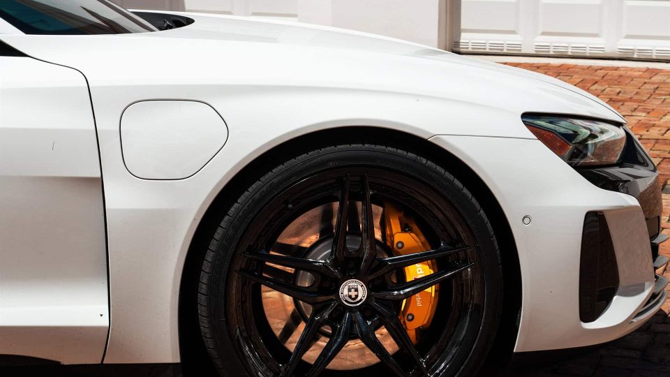 Audi RS e-tron GT | Arkona White | HRE S107SC | Gloss Black