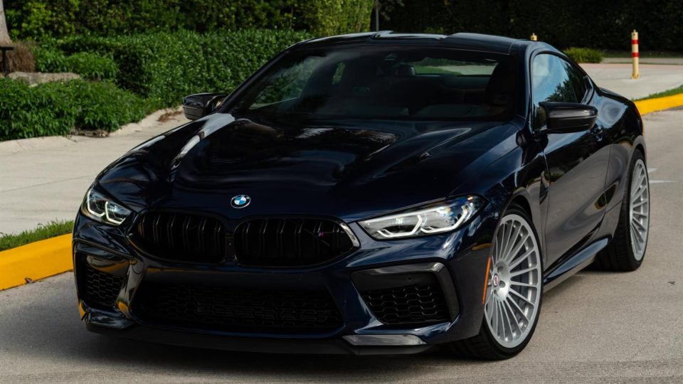 BMW M8 | Midnight Blue | on HRE 309M | Gloss Silver