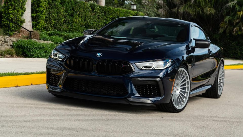 BMW M8 | Midnight Blue | on HRE 309M | Gloss Silver