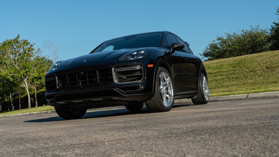 Porsche Cayenne Turbo GT | Black | on ANRKY XR-305 | Polished Clear