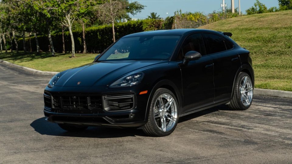 Porsche Cayenne Turbo GT | Black | on ANRKY XR-305 | Polished Clear