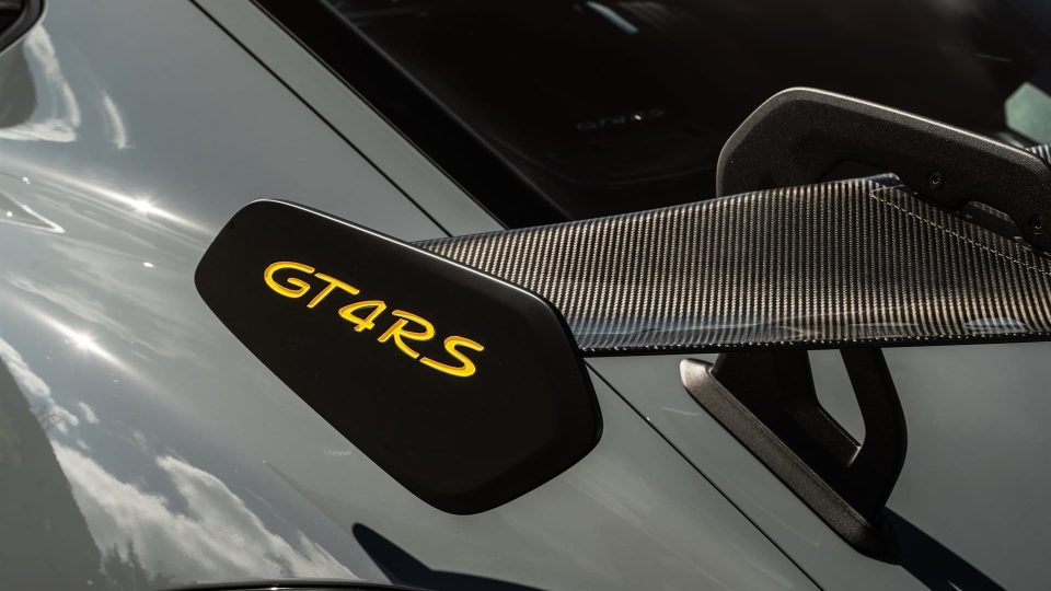 Porsche 718 Cayman GT4 RS on HRE R101LW