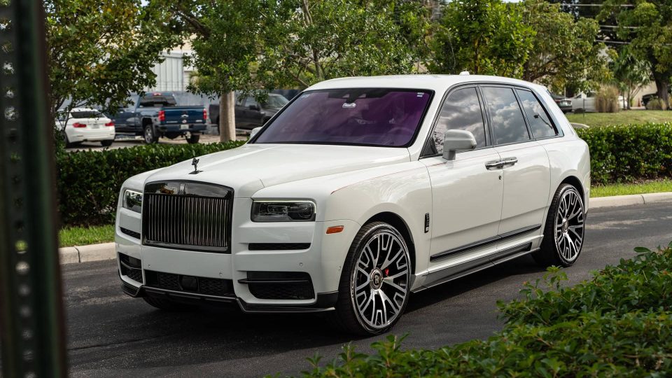 Mansory V.6 | Rolls-Royce Cullinan Black Badge