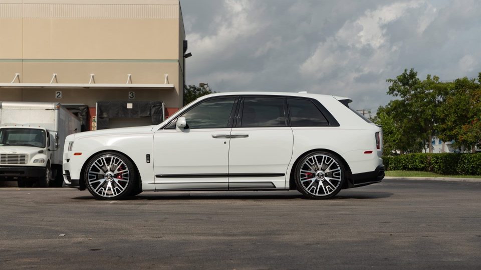 Mansory V.6 | Rolls-Royce Cullinan Black Badge
