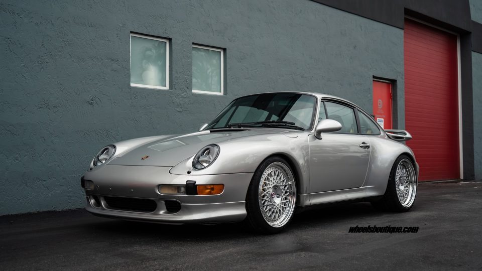 PORSCHE 993 C4S ON HRE 501