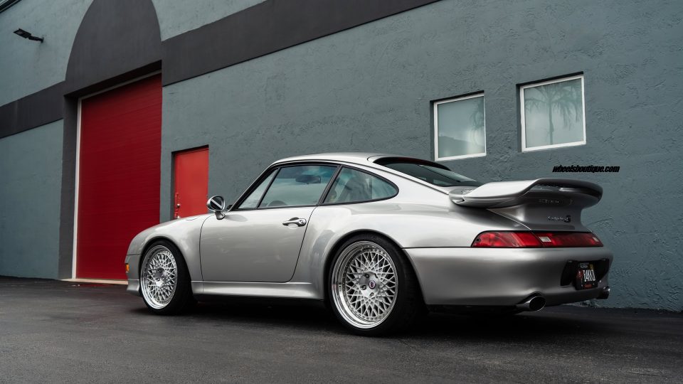 PORSCHE 993 C4S ON HRE 501