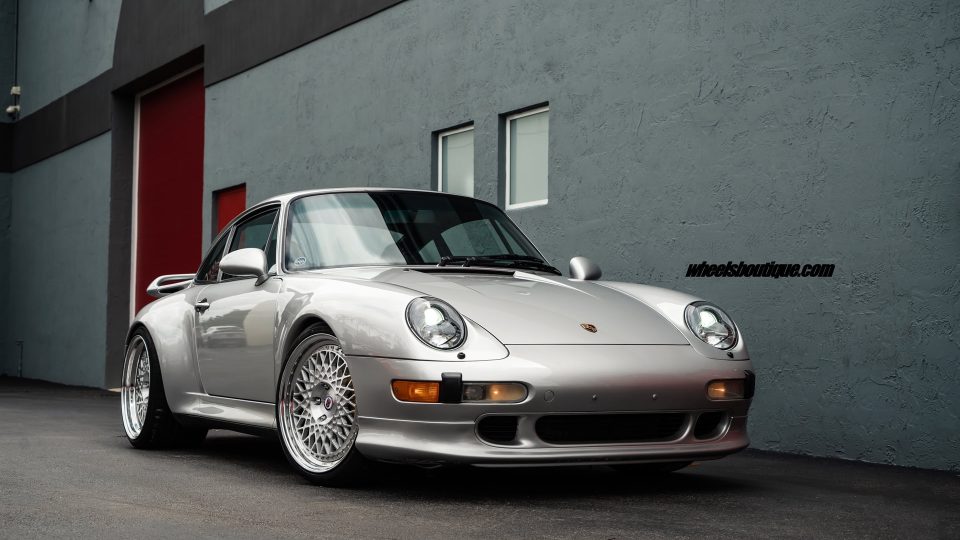 PORSCHE 993 C4S ON HRE 501