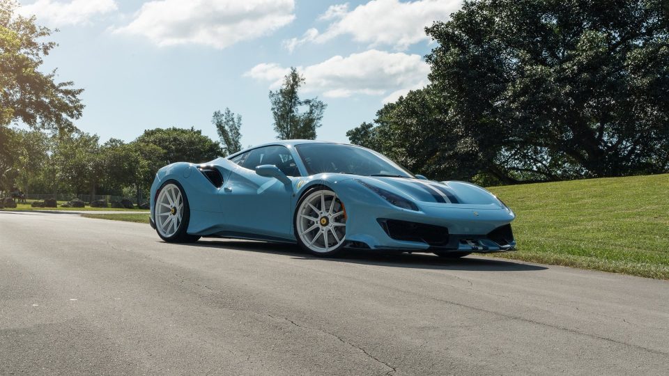 Ferrari 488 Pista | Azzuro La Plata | Novitec NF10 ZV | Gloss White