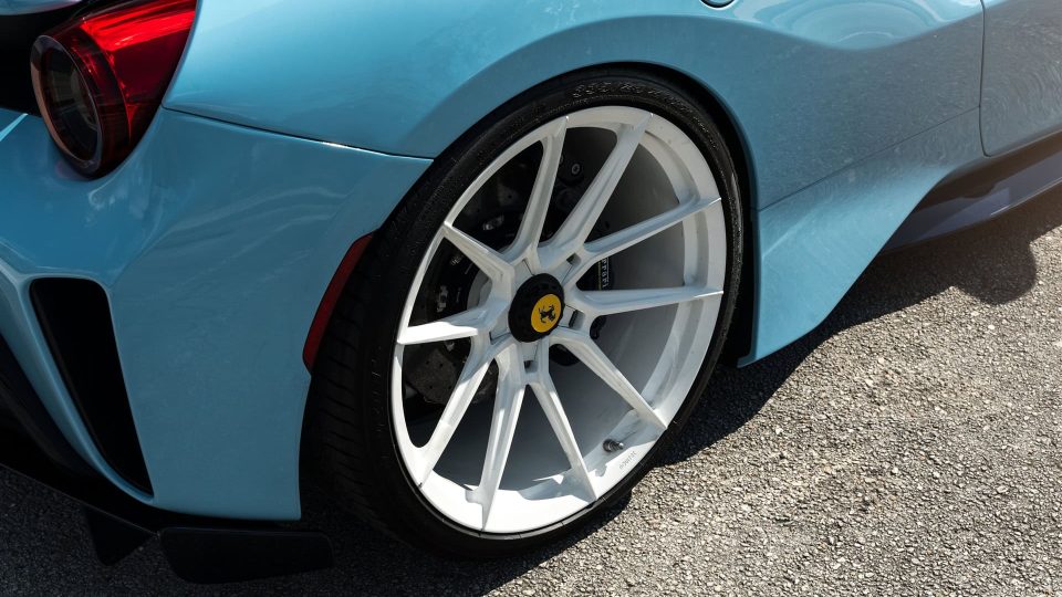 Ferrari 488 Pista | Azzuro La Plata | Novitec NF10 ZV | Gloss White