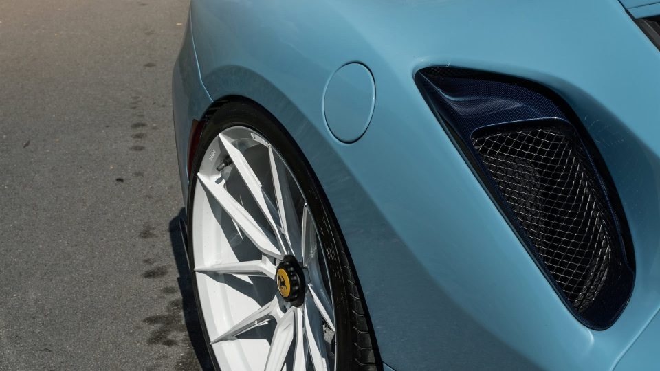 Ferrari 488 Pista | Azzuro La Plata | Novitec NF10 ZV | Gloss White