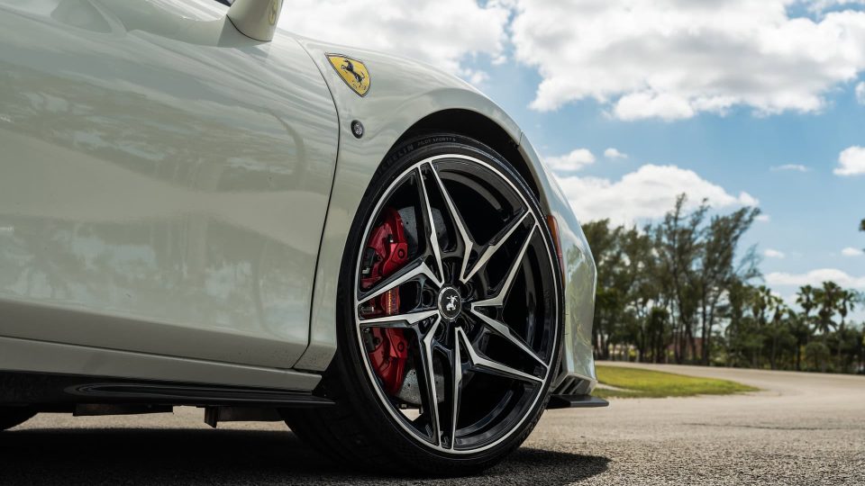 Ferrari F8 Spider | Bianco Avus | ANRKY S3-X1 | Two-Tone: Brushed Clear Face + Gloss Black Windows