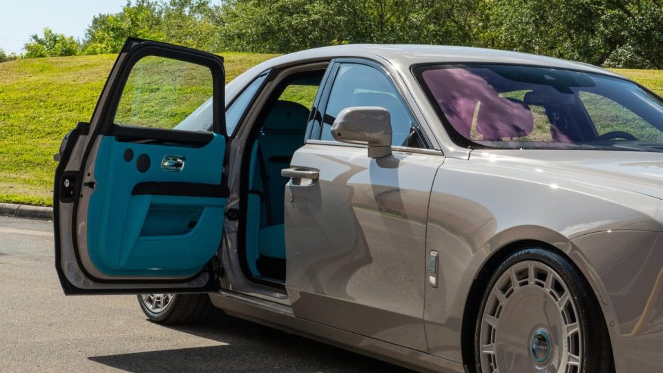 Rolls Royce Ghost Series II | Fashion Grey | on Mansory FD.15 | Fashion Gray