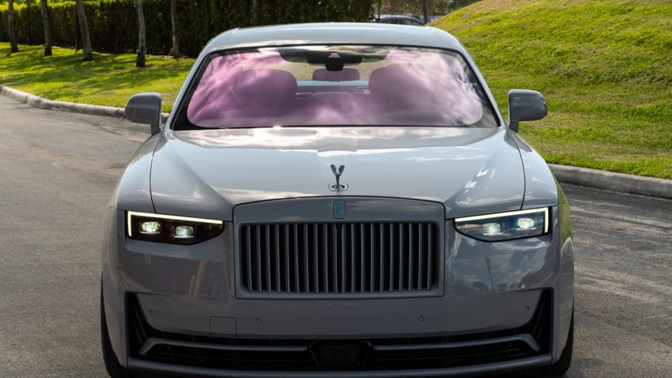 Rolls Royce Ghost Series II | Fashion Grey | on Mansory FD.15 | Fashion Gray