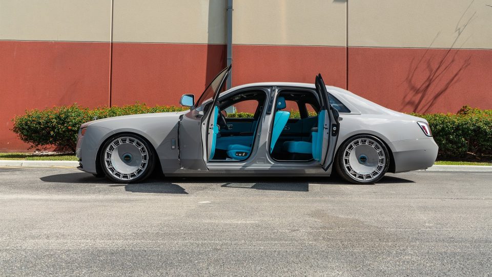 Rolls Royce Ghost Series II | Fashion Grey | on Mansory FD.15 | Fashion Gray