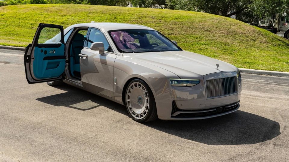 Rolls Royce Ghost Series II | Fashion Grey | on Mansory FD.15 | Fashion Gray
