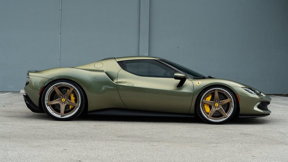 Ferrari 296 GTB | Verde Mansoni | on ANRKY RS5.3 | Mirror Polished Champagne