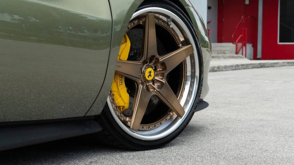 Ferrari 296 GTB | Verde Mansoni | on ANRKY RS5.3 | Mirror Polished Champagne