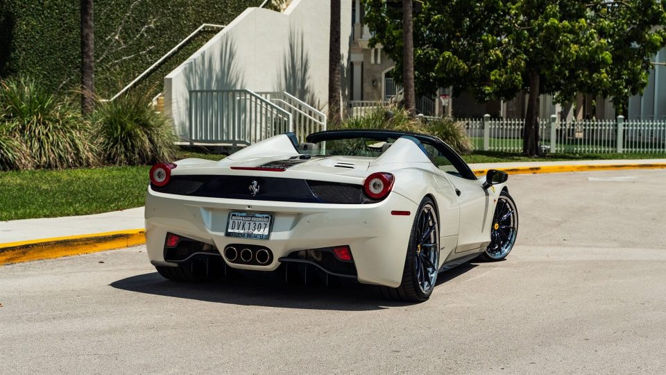 Ferrari 458 on HRE S104SC