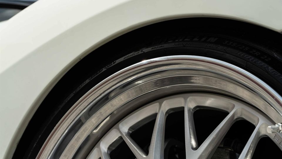 Ferrari 488 GTB | Bianco Fuji | on HRE 520 FMR | Brushed Clear