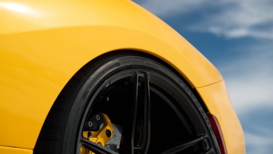 Ferrari 488 Pista | Giallo Modena | On ANRKY AN17 | Gloss Black