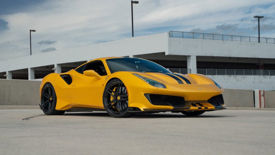 Ferrari 488 Pista | Giallo Modena | On ANRKY AN17 | Gloss Black
