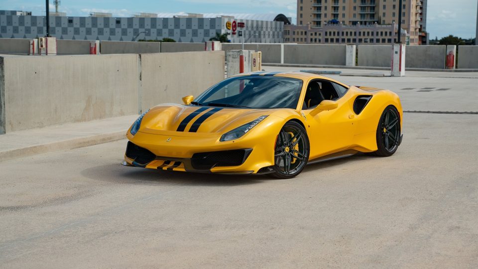 Ferrari 488 Pista | Giallo Modena | On ANRKY AN17 | Gloss Black