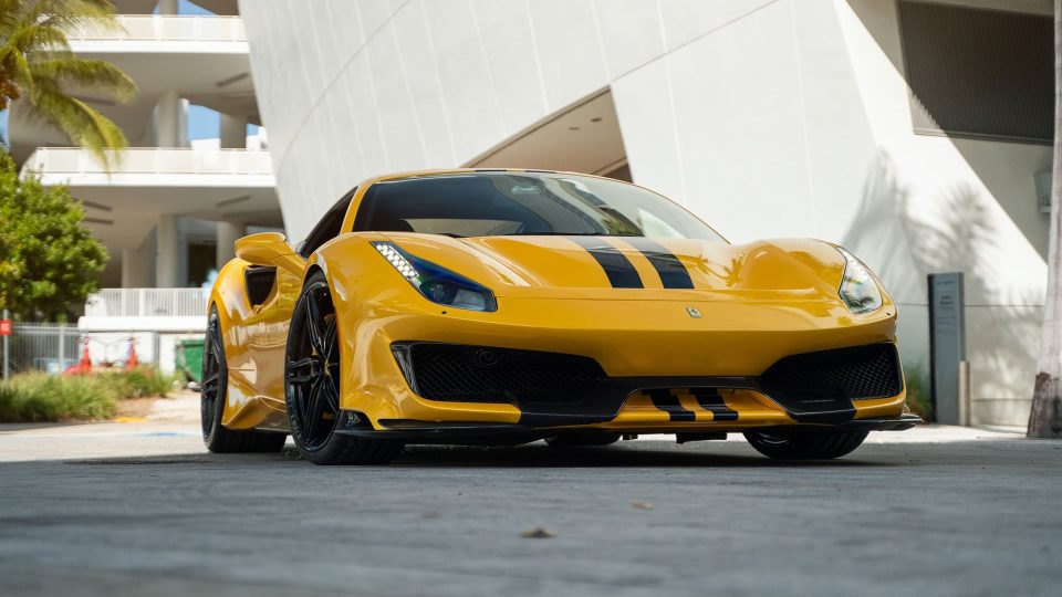 Ferrari 488 Pista | Giallo Modena | On ANRKY AN17 | Gloss Black