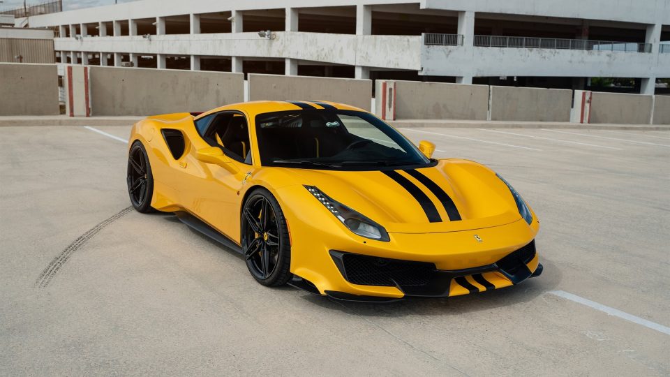 Ferrari 488 Pista | Giallo Modena | On ANRKY AN17 | Gloss Black