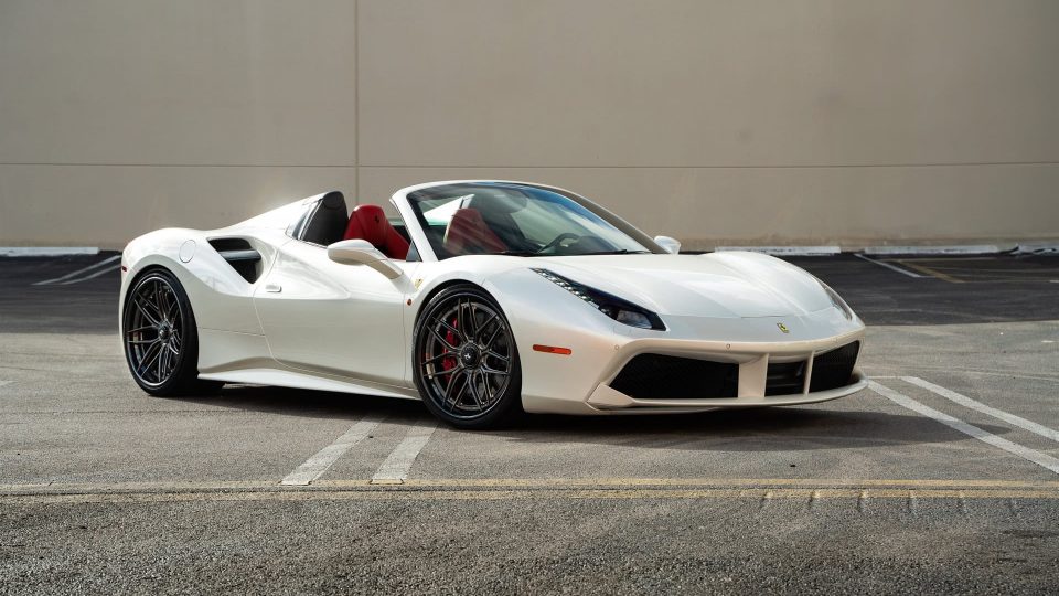 Ferrari 488 Pista | Bianco Avus | on 1886 XR004 | Frozen Polished Liquid Smoke