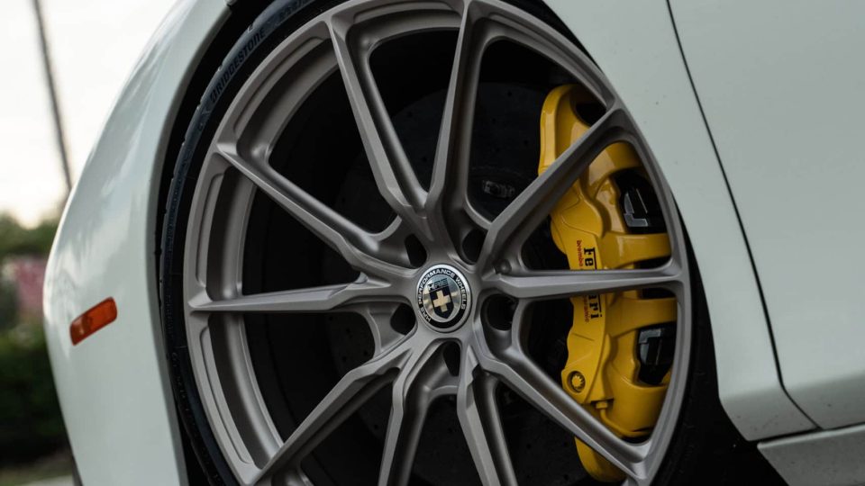 Ferrari 488 | Bianco Fuji | on HRE P104SC | Satin White Gold
