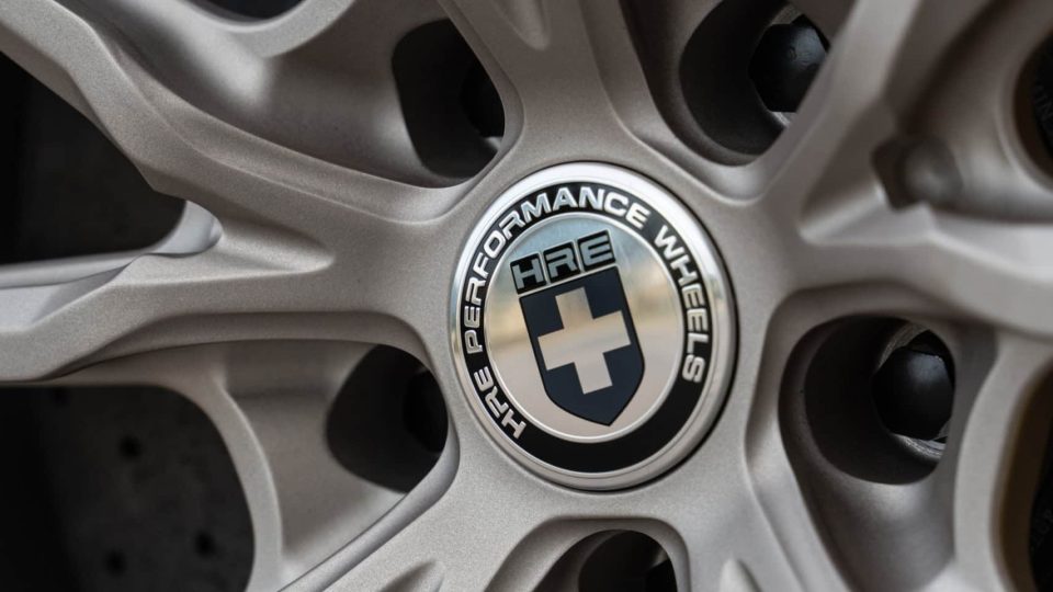 Ferrari 488 | Bianco Fuji | on HRE P104SC | Satin White Gold