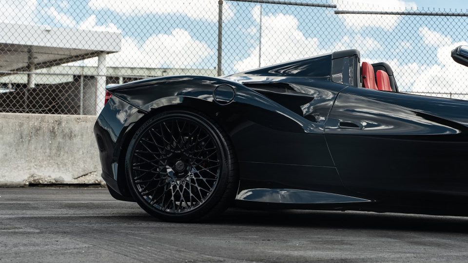 Ferrari F8 | Nero | on HRE 501M | Gloss Black