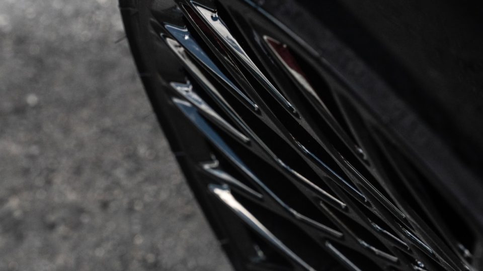 Ferrari F8 | Nero | on HRE 501M | Gloss Black
