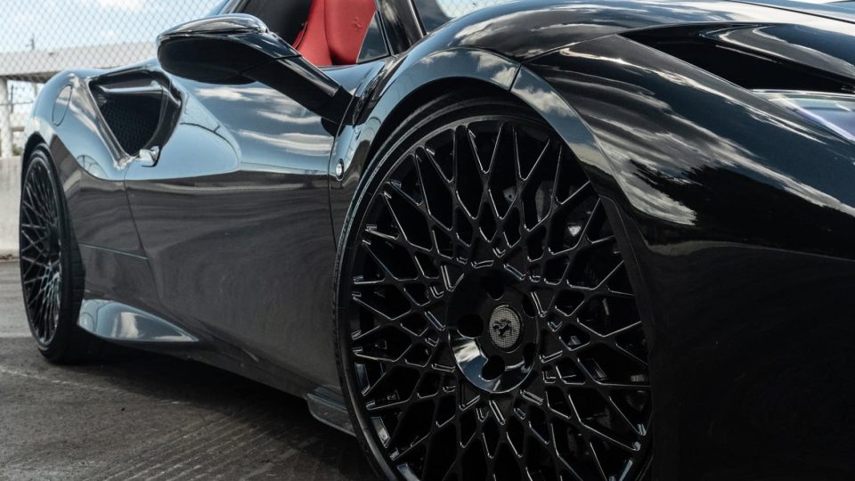 Ferrari F8 | Nero | on HRE 501M | Gloss Black