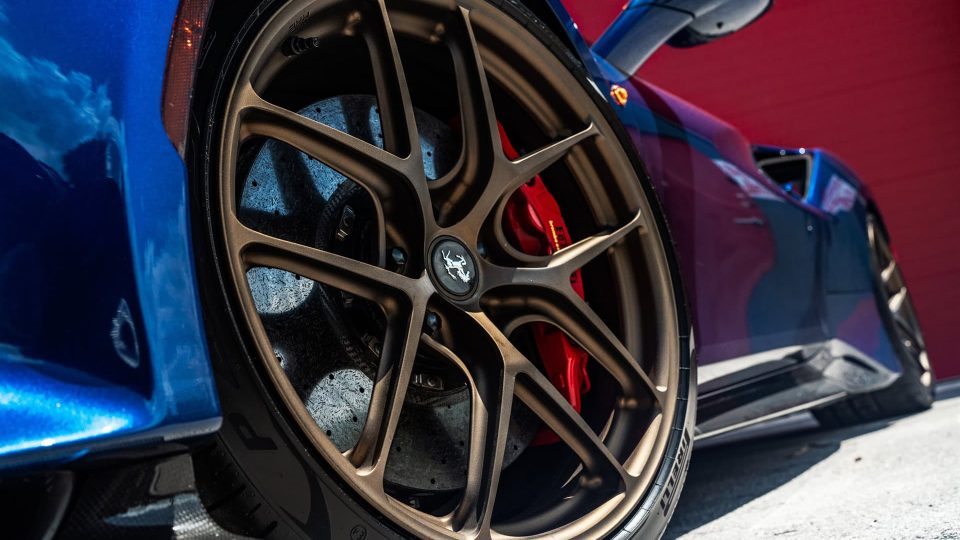 Ferrari 488 Pista | TDF Blue | on HRE R101LW | Santin Bronze