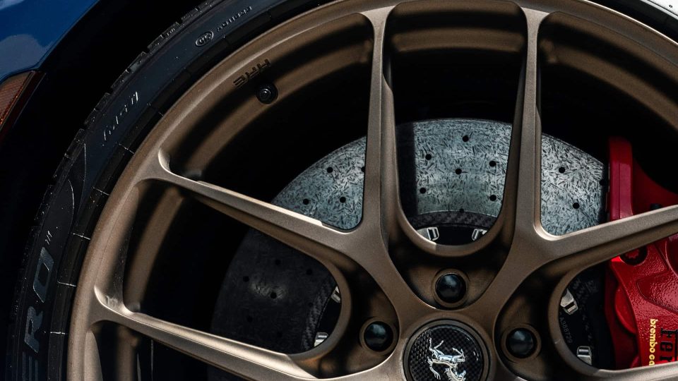 Ferrari 488 Pista | TDF Blue | on HRE R101LW | Santin Bronze