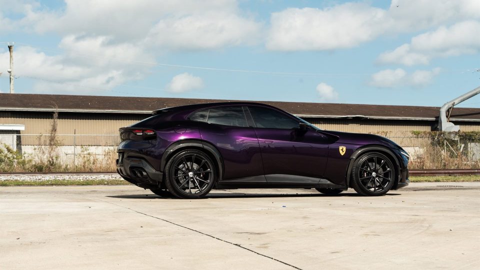 Ferrari Purosangue | Hong Kong Viola | on HRE P204 | Satin Black