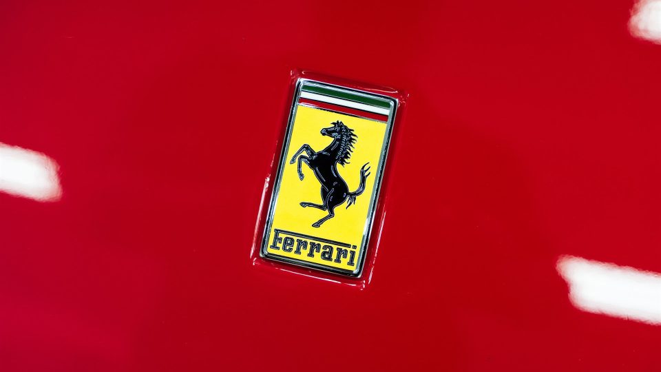 SF90 Spider – Rosso Ferrari Ryft Wheels