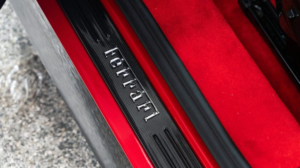 SF90 Spider – Rosso Ferrari Ryft Wheels