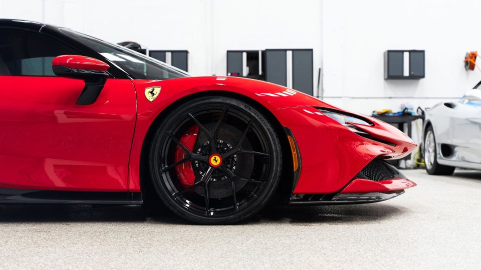 SF90 Spider – Rosso Ferrari Ryft Wheels