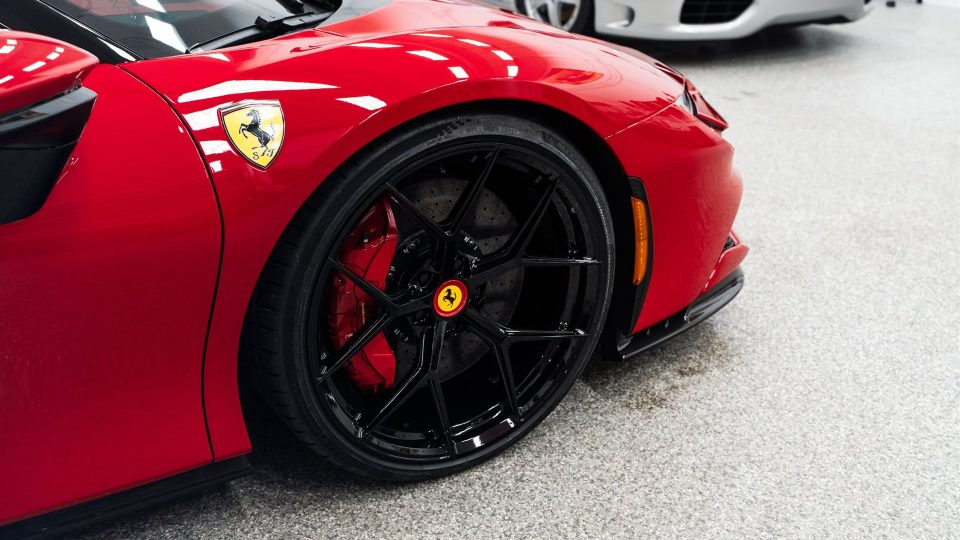SF90 Spider – Rosso Ferrari Ryft Wheels