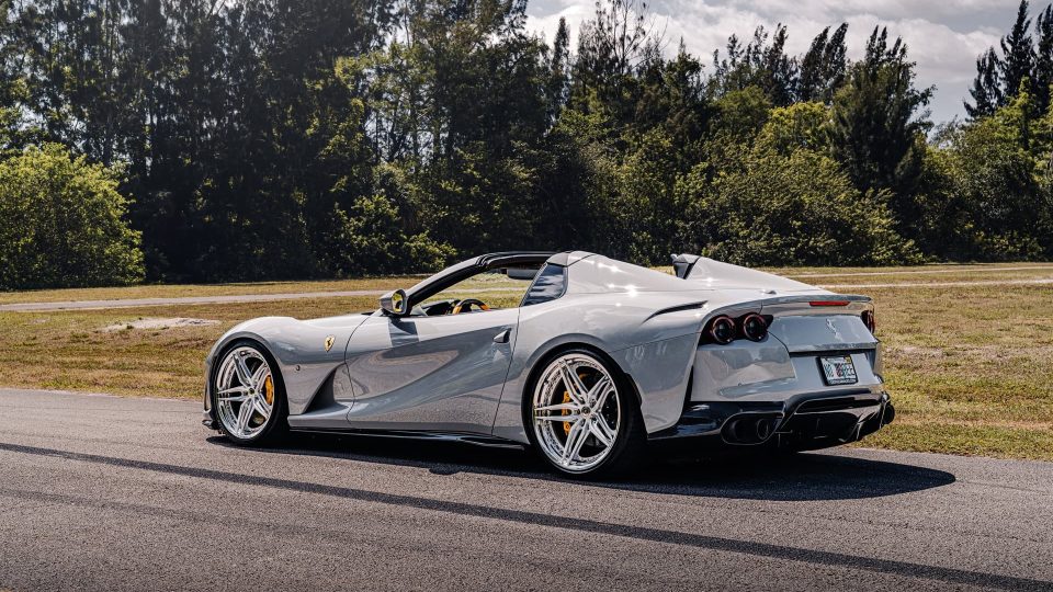 Ferarri 812 GTS | Grigio Squalo | on HRE S107SC | Brushed Clear