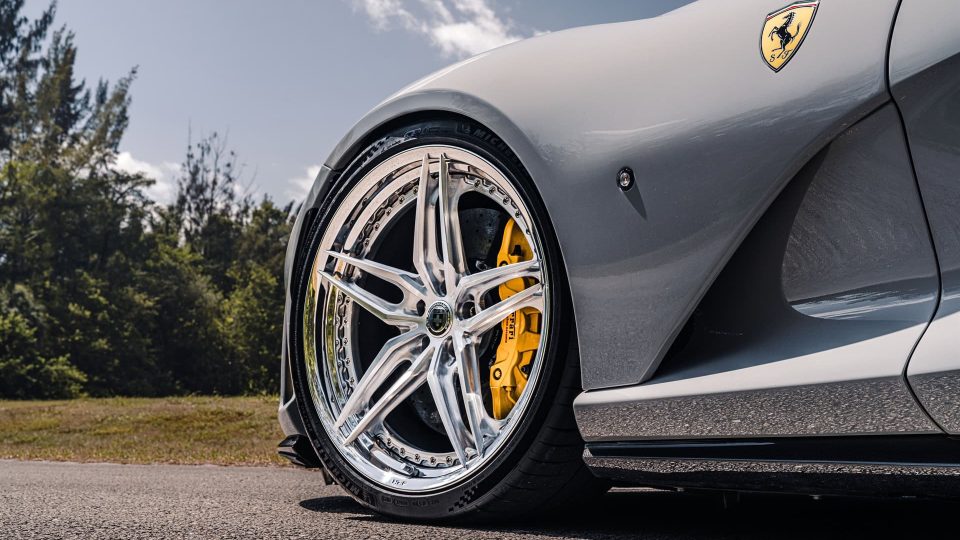 Ferarri 812 GTS | Grigio Squalo | on HRE S107SC | Brushed Clear