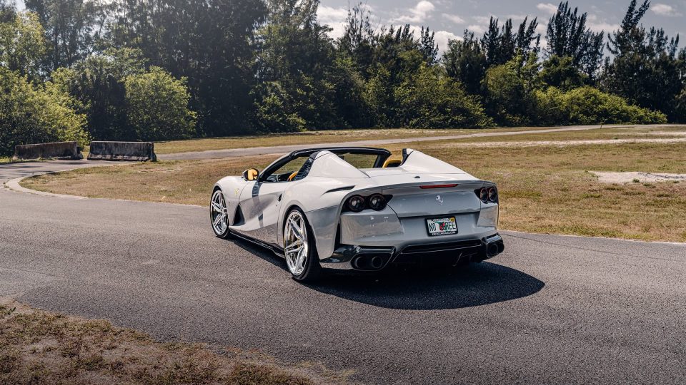 Ferarri 812 GTS | Grigio Squalo | on HRE S107SC | Brushed Clear