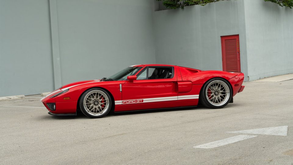 Ford GT MK1 | Ruby Red | on ANRKY RS1 | Satin White Gold