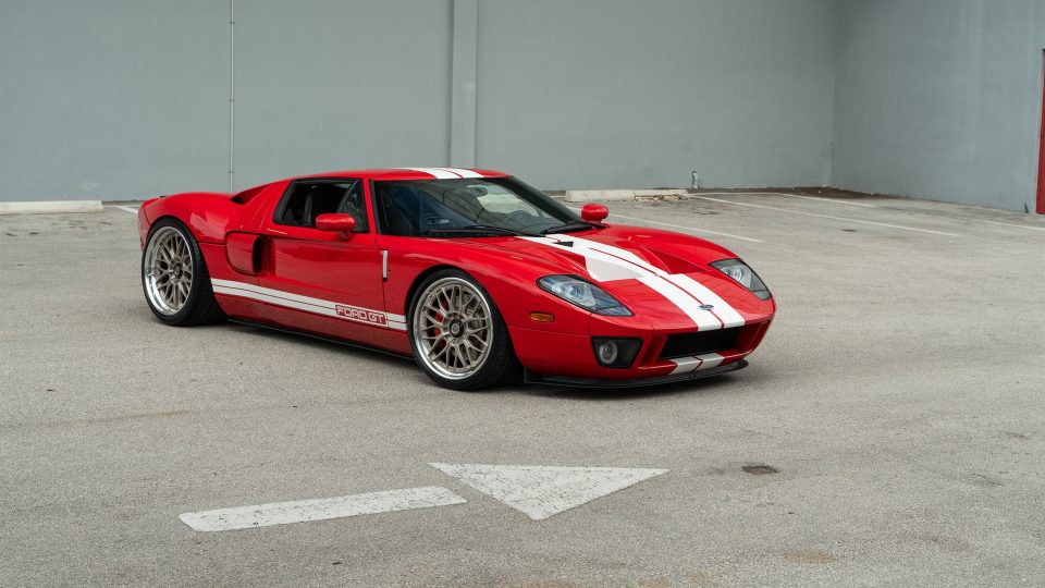 Ford GT MK1 | Ruby Red | on ANRKY RS1 | Satin White Gold